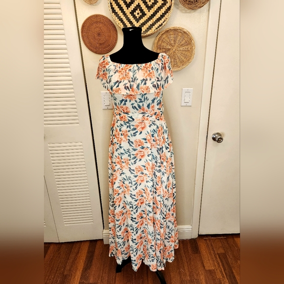 LAST ONE! Off The Shoulder Floral Maxi Dress - Picture 7 of 12